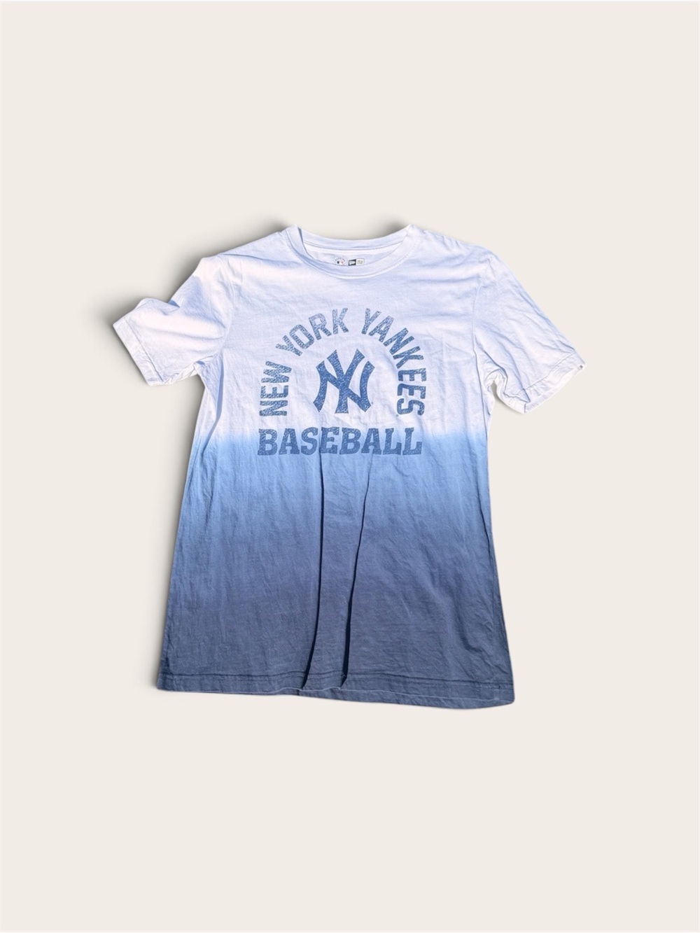 New Era White to Blue Ombre New York Yankees Tee